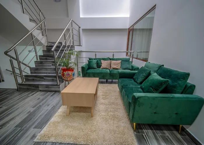 Hotel Ayni 3*