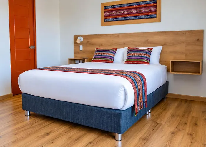 Hotel Ayni